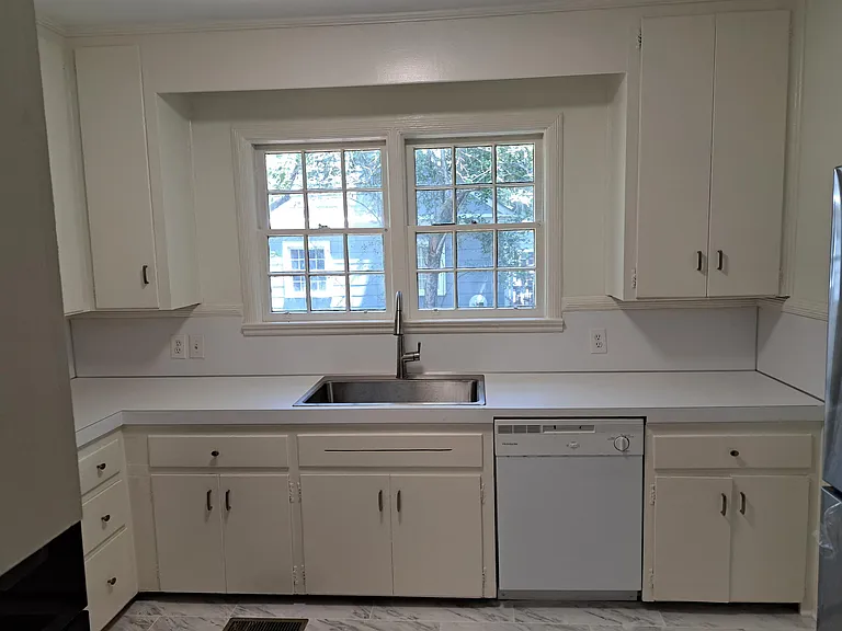 3243 Wellington Rd — Photo 10
