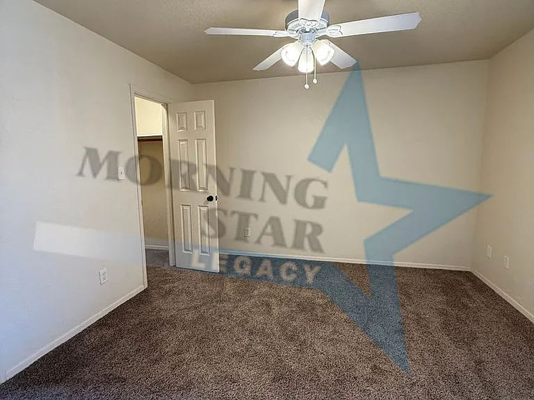 Spacious 2 bedroom floor plans! — Photo 18