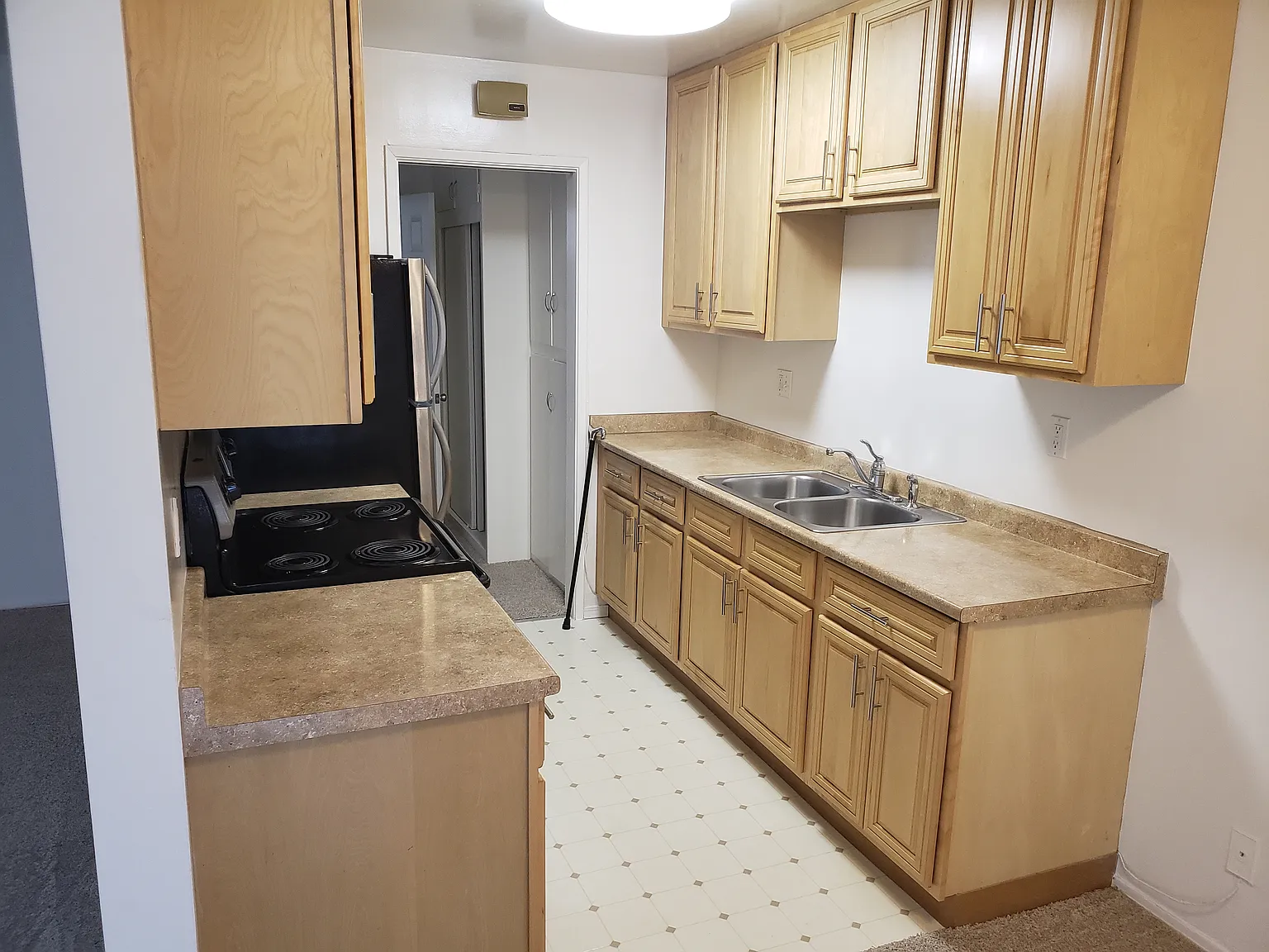 1 bed, 715 sqft, $1,695 — Photo 2