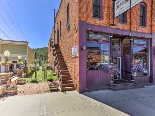 522 Mount Rushmore Rd