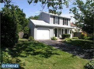 418 Cedar St, Lansdale, PA