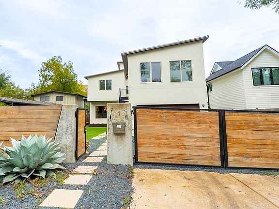 2nd image of 716 Post Oak St