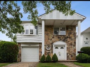 374 Arlene St, Staten Island, NY 10314