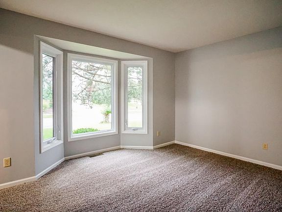2nd image of 4174 Mariner Ln