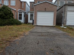58 Danilack Ct #7, Toronto, ON M1V 4L4