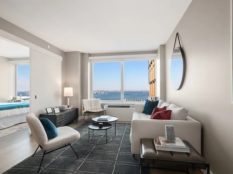15 Bridge Park Dr #12-B — Photo 1