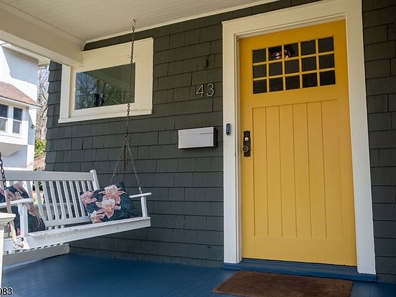3rd image of 43 Ridgewood Terrace