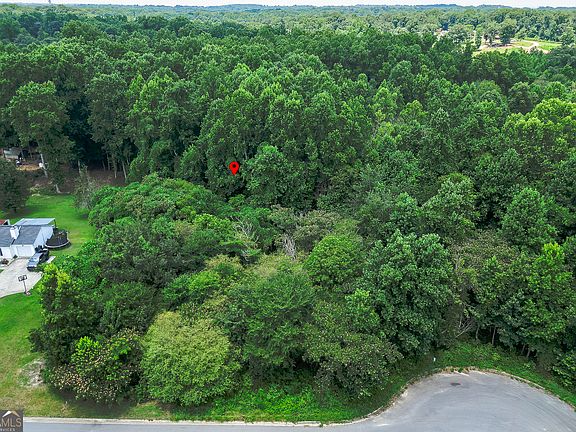 4th image of 3895 Fieldgreen Ct