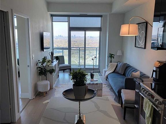 4th image of 33 Shore Breeze Dr #3703