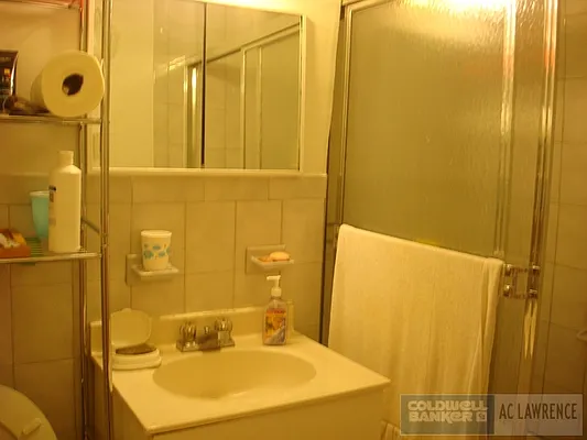 Rented by Aclawrence | media 9