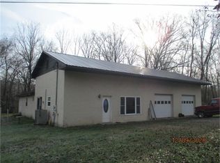 595 Back Valley Rd, Trenton, GA 30752