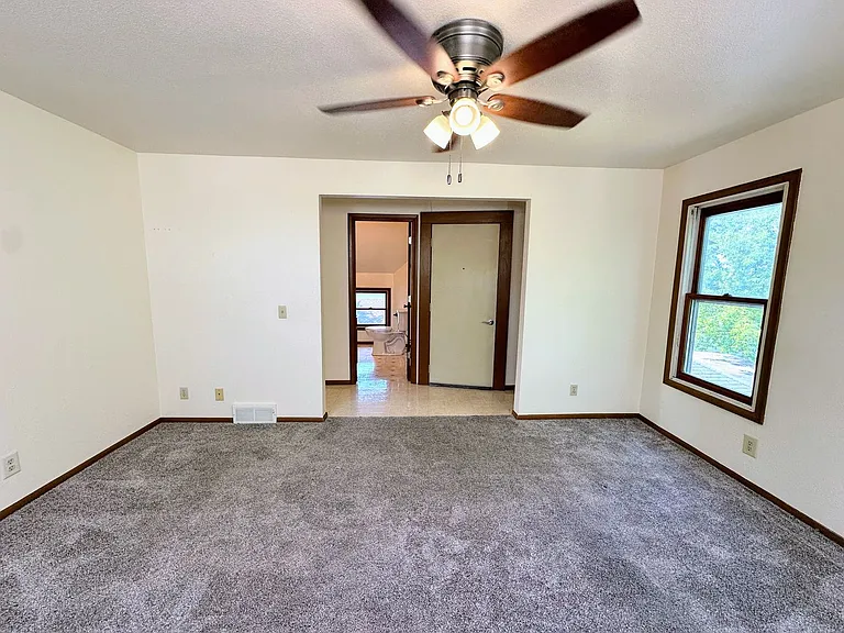 2212 School St — Photo 22