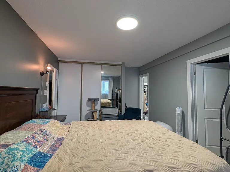 44 Spadina Ave #1 — Photo 12