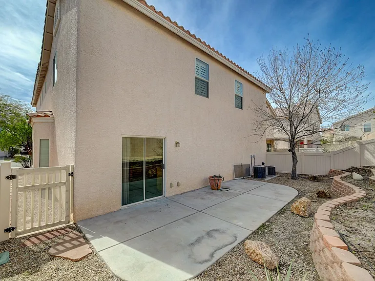 8918 Houston Ridge Ave — Photo 38