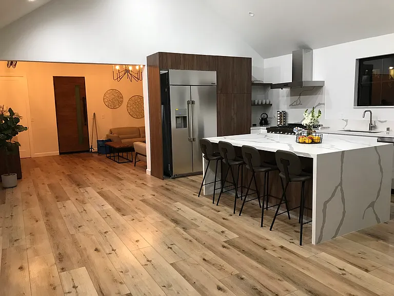 8700 Dorrington Ave — Photo 3