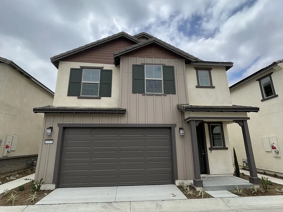 4211 S Malagon Privado