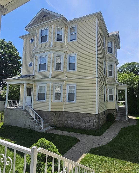 1st image of 70 Warburton St