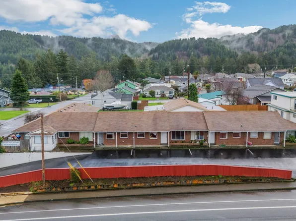 1806 Winchester Ave, Reedsport, OR 97467