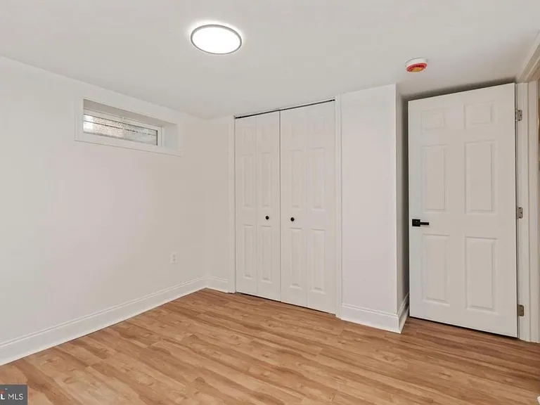 602 S Hammonds Ferry Rd — Photo 26