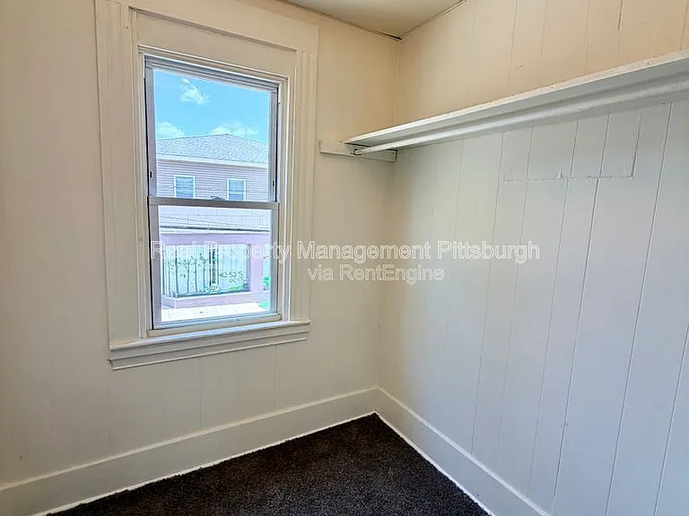 405 Main St — Photo 17