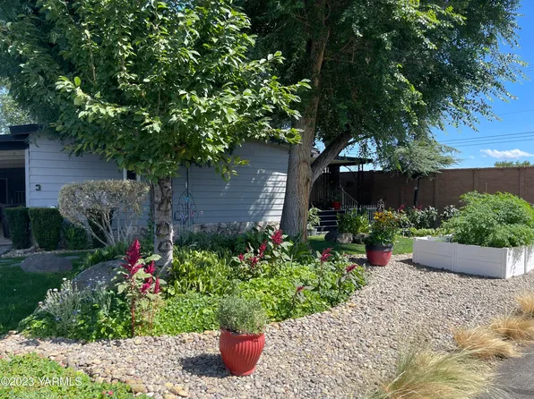 8301 Tieton Dr Unit 3, Yakima, WA 98908