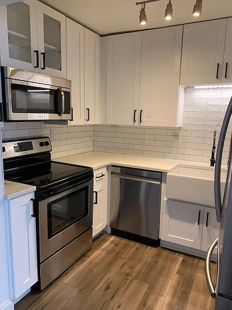 2 bed, 1040 sqft, $1,800 — Photo 3
