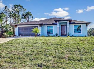 1718 NE 33rd Terrace Cpe, Coral, FL 33909