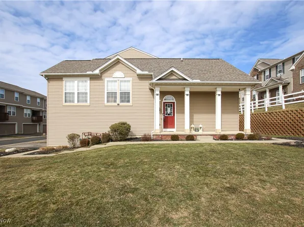 327 Blair Dr, Akron, OH 44321