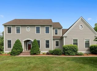 16 Baldwin Rd, Westford, MA 01886