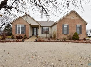 5418 N Elliston Trowbridge Rd, Martin, OH 43445