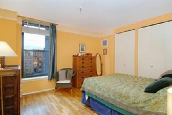 Sold by Douglas Elliman | media 21