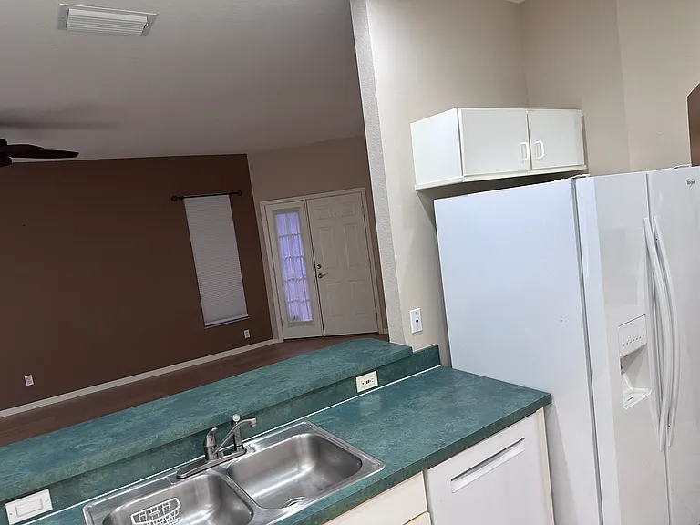 771 Crossfield Cir — Photo 35