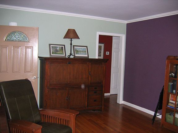 2nd image of 1714 W Roseway St