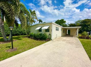 8070 South St, Boca Raton, FL 33433