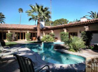 695 Paseo El Mirador, Palm Springs, CA 92262