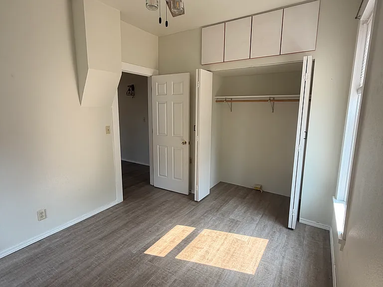 612 N Pacific St — Photo 11