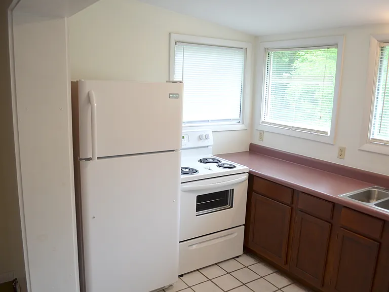 19 E Clearview Dr #A — Photo 8