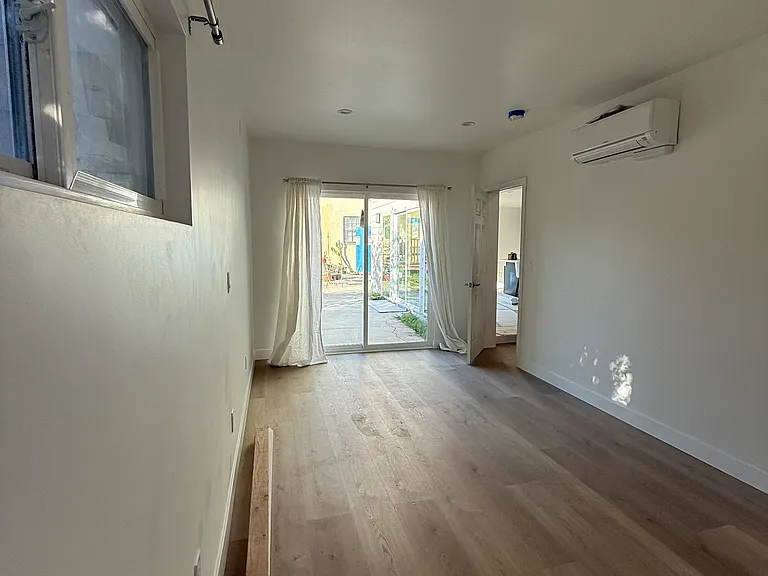 6506 W 83rd St — Photo 13