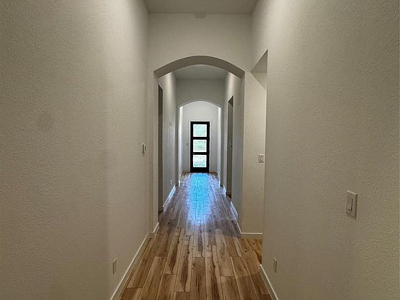 3rd image of 12131 Woodnote Ln