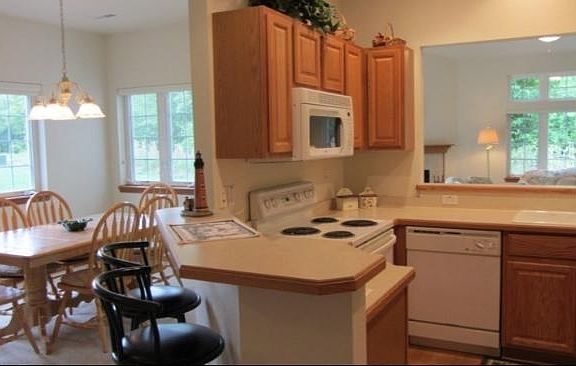 2nd image of 5215 S Acorn Ln #2