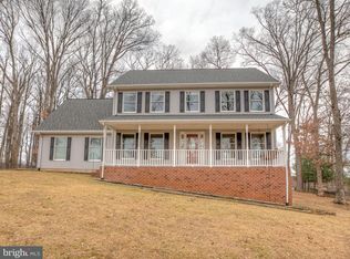 8195 Poplar Grove Dr, Warrenton, VA 20187