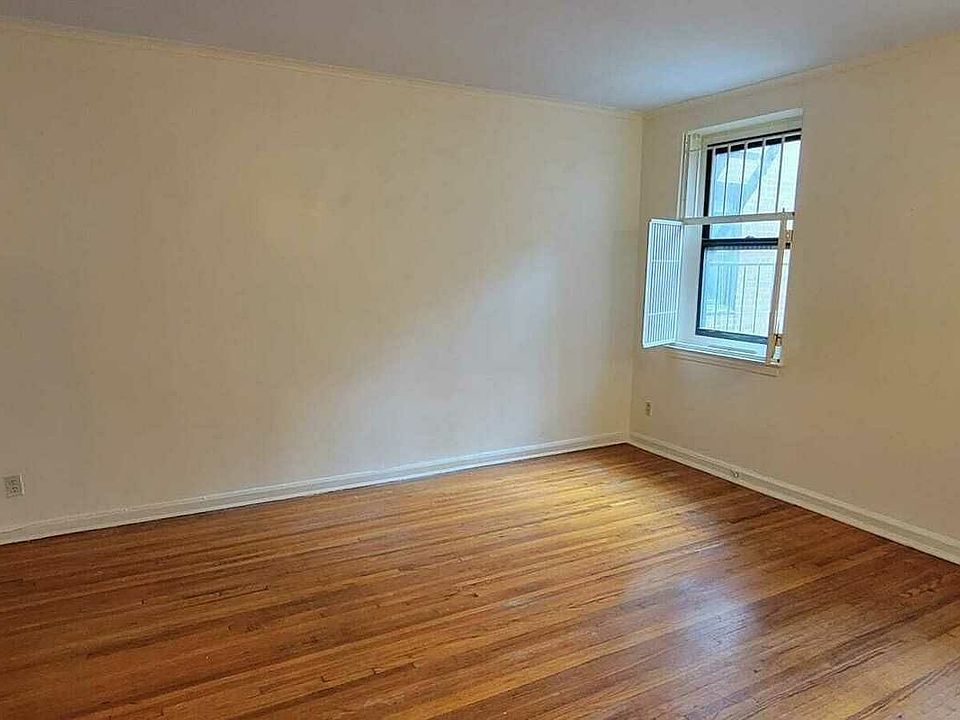 1st image of 470 Ocean Ave APT Rb