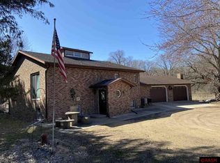 15689 225th St, New Ulm, MN 56073