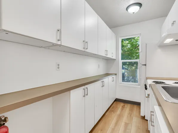 2141 Canyon Blvd #1, Boulder, CO 80302