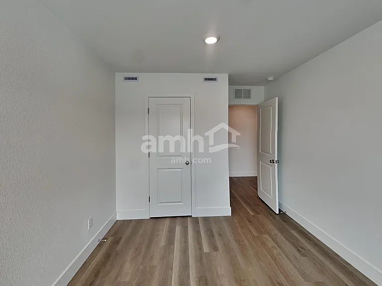 5826 Iron Islands St — Photo 23