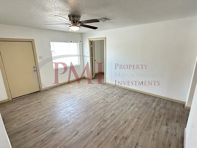954 Augustine Avenue #3 — Photo 5