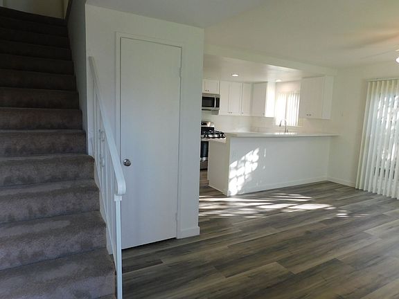 3rd image of 4861 Neely Cir APT 1