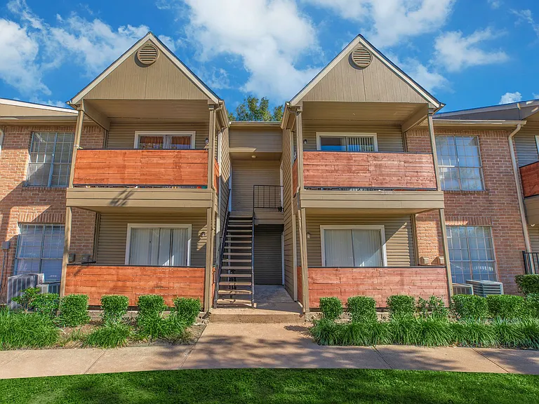 Coventry Park Apartments — Photo 11