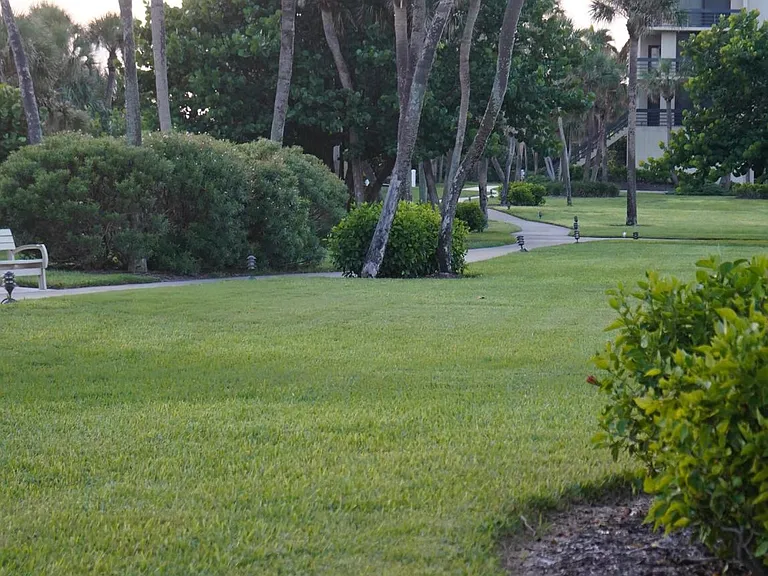 1085 Gulf Of Mexico Dr #203 — Photo 6