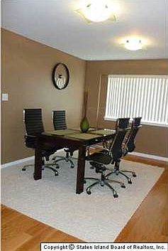 4th image of 30 Mallard Ln